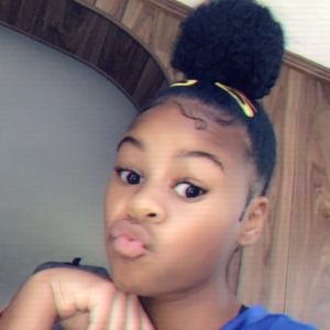 Meet your Posher, Mackenzie